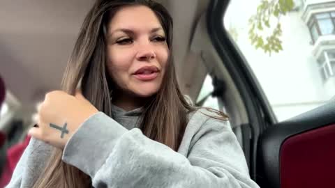 Snapshot of lissa__1 chatting on November 5, 2025, 10:04 am Lissa online show from November 5, 2025, 10:04 am