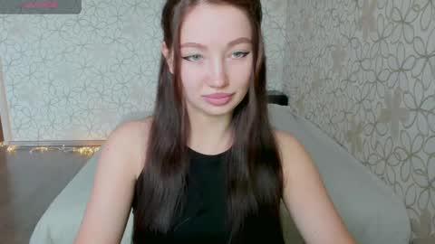 Snapshot of lissa_cristal_ chatting on May 31, 2026, 9:38 am lissa_cristal_ online show from May 31, 2026, 9:38 am