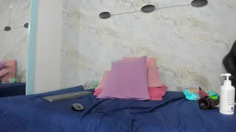 Lisa online show from December 28, 2024, 6:06 am