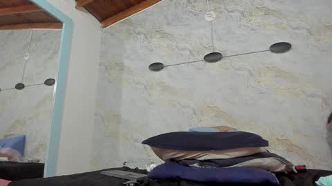 Lisa online show from January 14, 2025, 9:13 am