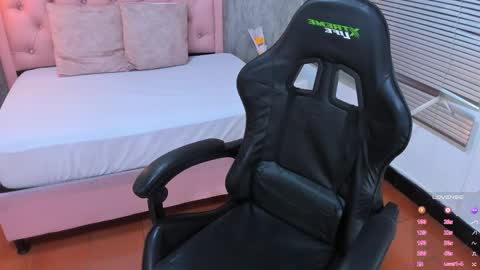 Snapshot of lissa_jhonsoon chatting on February 22, 2025, 4:07 am L I S S A online show from February 22, 2025, 4:07 am