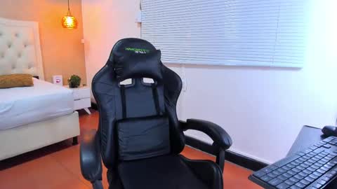 Snapshot of lissa_jhonsoon chatting on February 25, 2025, 3:42 am L I S S A online show from February 25, 2025, 3:42 am