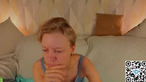 Snapshot of lissa_kitsune chatting on July 24, 2026, 1:14 am Lissa online show from July 24, 2026, 1:14 am