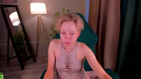 Snapshot of lissa_kitsune chatting on July 31, 2026, 8:03 am Lissa online show from July 31, 2026, 8:03 am