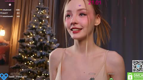 Snapshot of lissa_meooow chatting on January 21, 2025, 6:43 am your Liza again. Next stream Dec. 1 at 2 or 3 GMT online show from January 21, 2025, 6:43 am