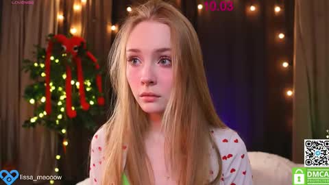 Snapshot of lissa_meooow chatting on March 10, 2025, 3:34 am your Liza again. Next stream Dec. 1 at 2 or 3 GMT online show from March 10, 2025, 3:34 am