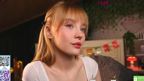 Snapshot of lissa_meooow chatting on September 11, 2025, 6:02 am your Liza again. Next stream Dec. 1 at 2 or 3 GMT online show from September 11, 2025, 6:02 am