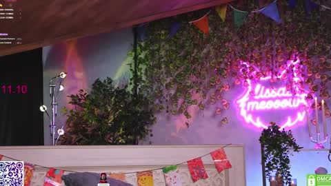 Snapshot of lissa_meooow chatting on October 11, 2025, 5:50 am your Liza again. Next stream Dec. 1 at 2 or 3 GMT online show from October 11, 2025, 5:50 am