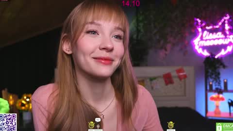 Snapshot of lissa_meooow chatting on October 15, 2025, 5:29 am your Liza again. Next stream Dec. 1 at 2 or 3 GMT online show from October 15, 2025, 5:29 am