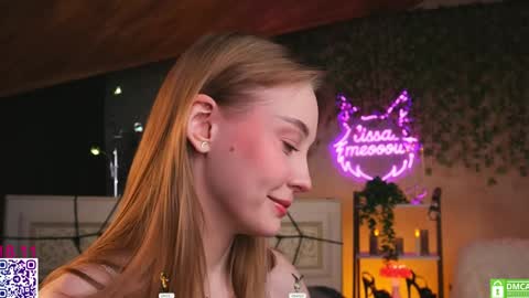 Snapshot of lissa_meooow chatting on November 18, 2025, 5:45 am your Liza again. Next stream Dec. 1 at 2 or 3 GMT online show from November 18, 2025, 5:45 am