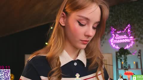 Snapshot of lissa_meooow chatting on November 19, 2025, 5:51 am your Liza again. Next stream Dec. 1 at 2 or 3 GMT online show from November 19, 2025, 5:51 am