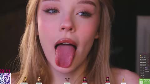 Snapshot of lissa_meooow chatting on November 29, 2025, 5:54 am your Liza again. Next stream Dec. 1 at 2 or 3 GMT online show from November 29, 2025, 5:54 am