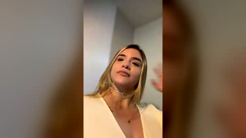 lissa_monroe_ online show from June 25, 2026, 3:49 pm