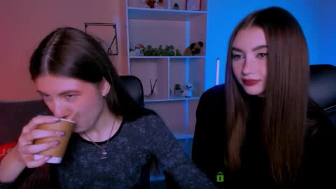 lissa_night online show from October 7, 2025, 7:00 pm