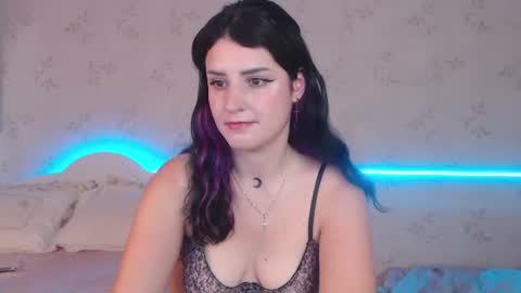 Snapshot of lissalucy chatting on June 18, 2026, 9:58 am Alice Dont forget to thumbs up its very important online show from June 18, 2026, 9:58 am