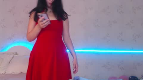Snapshot of lissalucy chatting on June 21, 2026, 8:17 am Alice Dont forget to thumbs up its very important online show from June 21, 2026, 8:17 am