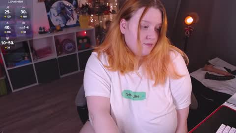 Snapshot of lissamuff chatting on January 21, 2025, 3:32 pm Lissa online show from January 21, 2025, 3:32 pm