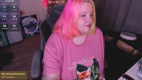 Snapshot of lissamuff chatting on October 8, 2025, 4:26 pm Lissa online show from October 8, 2025, 4:26 pm