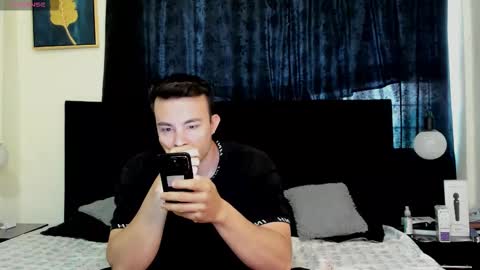 Snapshot of lissandthor chatting on November 19, 2025, 1:22 pm Natalia and alejandro online show from November 19, 2025, 1:22 pm