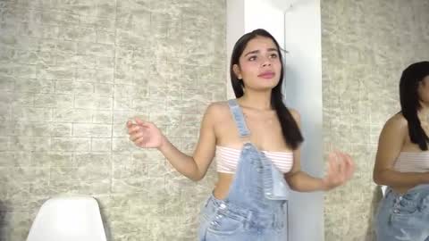 Snapshot of lissbrown chatting on November 15, 2025, 12:56 pm Liss Brown online show from November 15, 2025, 12:56 pm