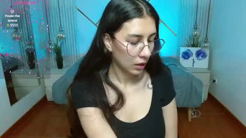 Lita online show from March 17, 2026, 2:42 pm