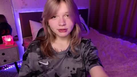 Snapshot of litabrom chatting on December 2, 2024, 4:20 am Lena online show from December 2, 2024, 4:20 am