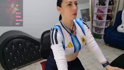 LITA a sexy milf online show from June 16, 2026, 8:11 pm