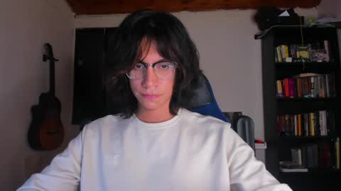 Literateboy online show from May 5, 2026, 1:46 am