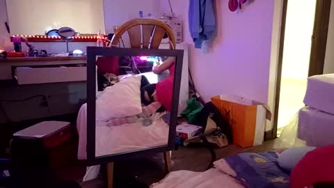 Snapshot of litleputa chatting on October 2, 2025, 3:02 am litleputa online show from October 2, 2025, 3:02 am