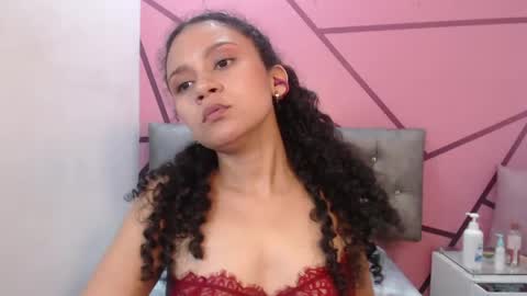 Snapshot of little18doll chatting on May 15, 2026, 1:01 am little18doll online show from May 15, 2026, 1:01 am