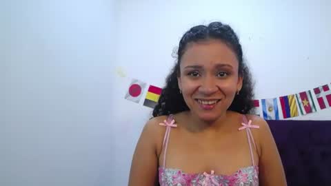 Snapshot of little18doll chatting on July 5, 2026, 4:19 am little18doll online show from July 5, 2026, 4:19 am