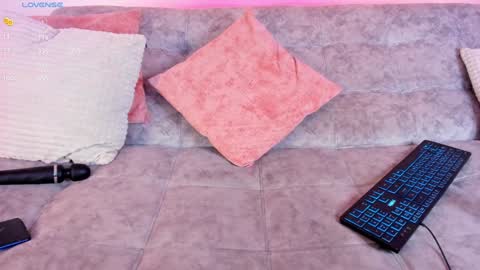 Snapshot of little___sophie chatting on January 13, 2025, 11:49 pm little___sophie online show from January 13, 2025, 11:49 pm