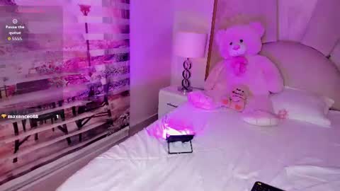 little__doll18 online show from July 3, 2026, 6:14 pm