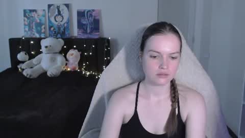 little__flowers online show from July 20, 2026, 10:39 am