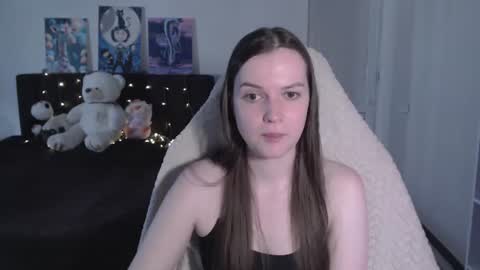 little__flowers online show from July 30, 2026, 10:25 am