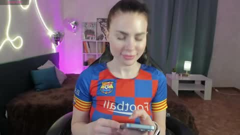 Isabel online show from May 7, 2026, 7:58 am