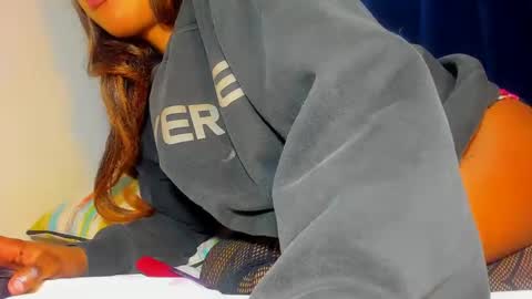 Snapshot of little_africa chatting on February 25, 2025, 1:39 pm little_africa online show from February 25, 2025, 1:39 pm