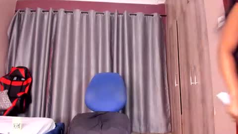 Snapshot of little_africa chatting on July 30, 2026, 8:13 am little_africa online show from July 30, 2026, 8:13 am