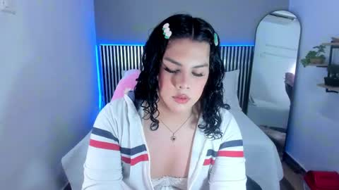 Snapshot of little_alli chatting on May 3, 2026, 12:38 am L I T T L E A L L I online show from May 3, 2026, 12:38 am