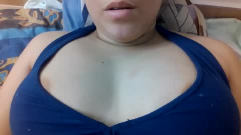 Snapshot of little_anef chatting on June 12, 2026, 4:50 pm little_anef online show from June 12, 2026, 4:50 pm