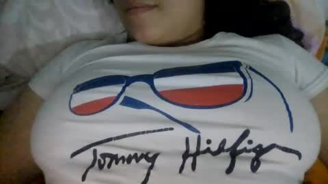 Snapshot of little_anef chatting on June 27, 2026, 3:33 am little_anef online show from June 27, 2026, 3:33 am