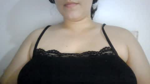 Snapshot of little_anef chatting on July 1, 2026, 1:51 am little_anef online show from July 1, 2026, 1:51 am