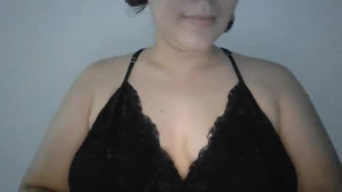 Snapshot of little_anef chatting on July 31, 2026, 4:23 am little_anef online show from July 31, 2026, 4:23 am