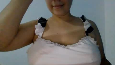 Snapshot of little_anef chatting on August 1, 2026, 3:06 am little_anef online show from August 1, 2026, 3:06 am