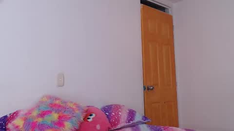 Snapshot of little_angelito2 chatting on October 20, 2025, 11:05 pm TU ANGELITO online show from October 20, 2025, 11:05 pm