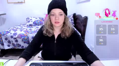 Angely online show from July 26, 2026, 11:28 am