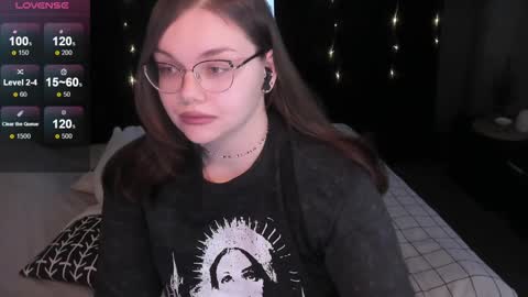 Snapshot of little_bambii_ chatting on December 10, 2024, 12:05 pm Eva online show from December 10, 2024, 12:05 pm