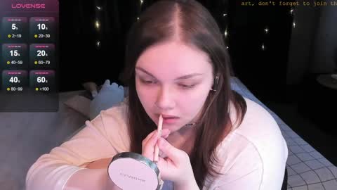 Snapshot of little_bambii_ chatting on December 28, 2024, 9:20 am Eva online show from December 28, 2024, 9:20 am