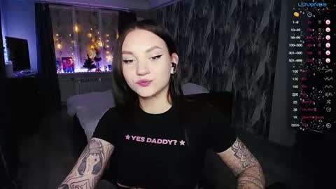 Birdy online show from December 17, 2025, 3:40 pm