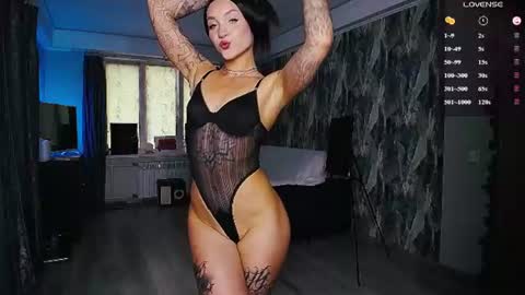 Snapshot of little_birdy chatting on July 23, 2026, 3:21 pm Birdy online show from July 23, 2026, 3:21 pm